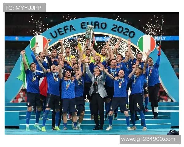 足球历史最佳球星集结合影 共襄荣耀时刻见证巅峰之战